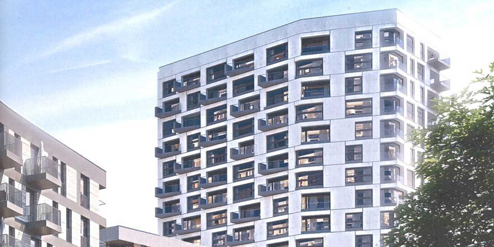 Fassadenansicht des mehrstöckigen Grand Central in Düsseldorf aus Fußgängerperspektive